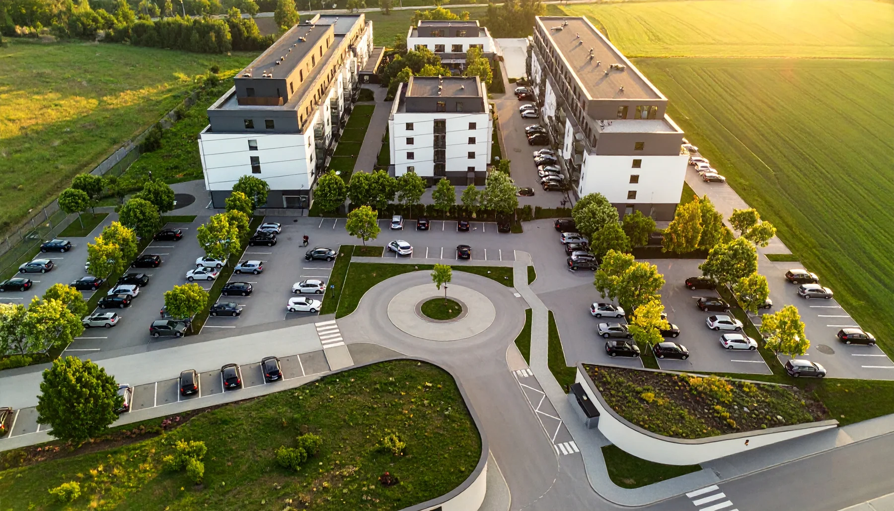 Rezidence u Sv. Eliáše — celkový pohled na areál ze severu
